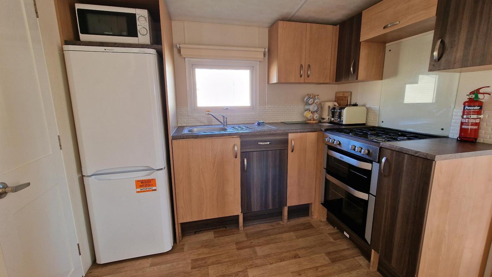 Sea Haven - 4 Bedroom Static Near The Beach 딤처치 외부 사진