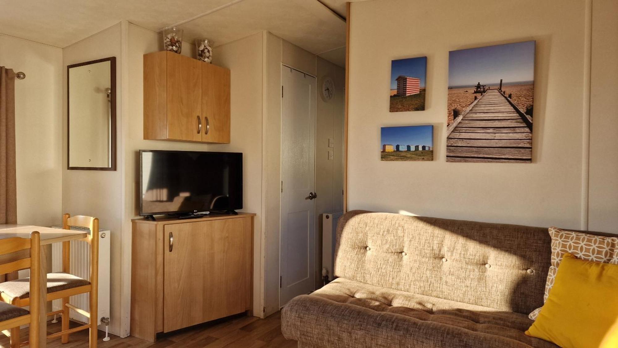 Sea Haven - 4 Bedroom Static Near The Beach 딤처치 외부 사진