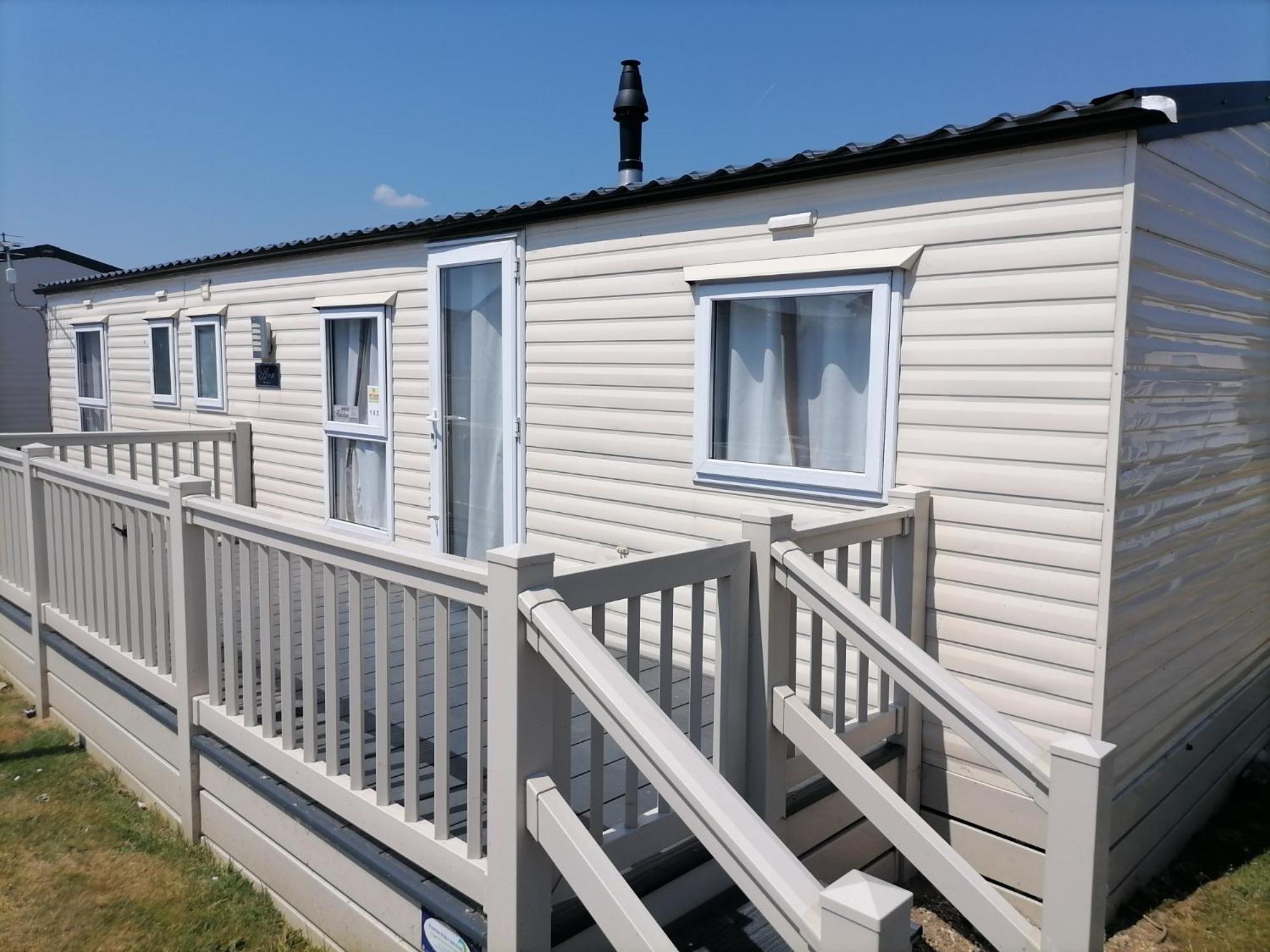 Sea Haven - 4 Bedroom Static Near The Beach 딤처치 외부 사진
